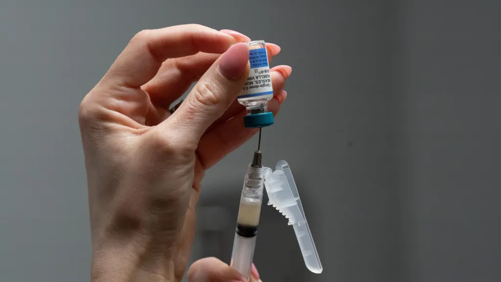 Measles exposure reported at Nanaimo mall, golf course