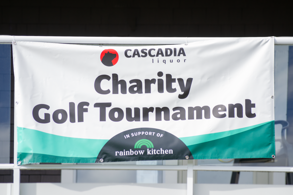 Charity golf tournament raises $30K for Rainbow Kitchen