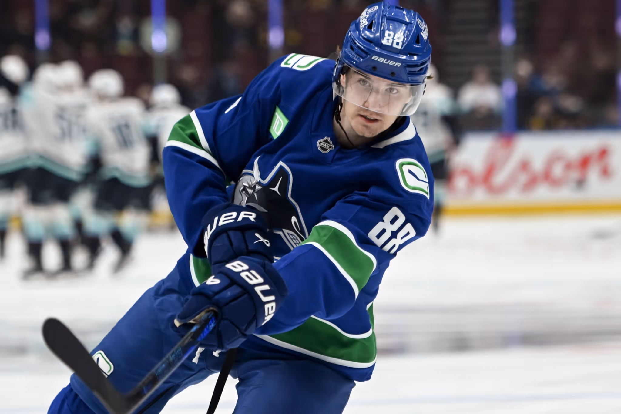 Vancouver Canucks leading AHL scorer leaves organization for team in Europe