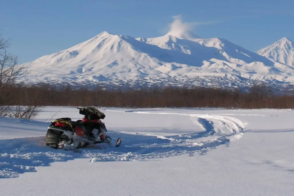Missing snowmobiler separated from group along Yukon boarder found deceased
