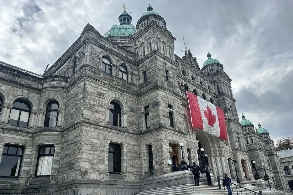 5 former B.C. Conservative MLAs to form new party, leadership vote to be held